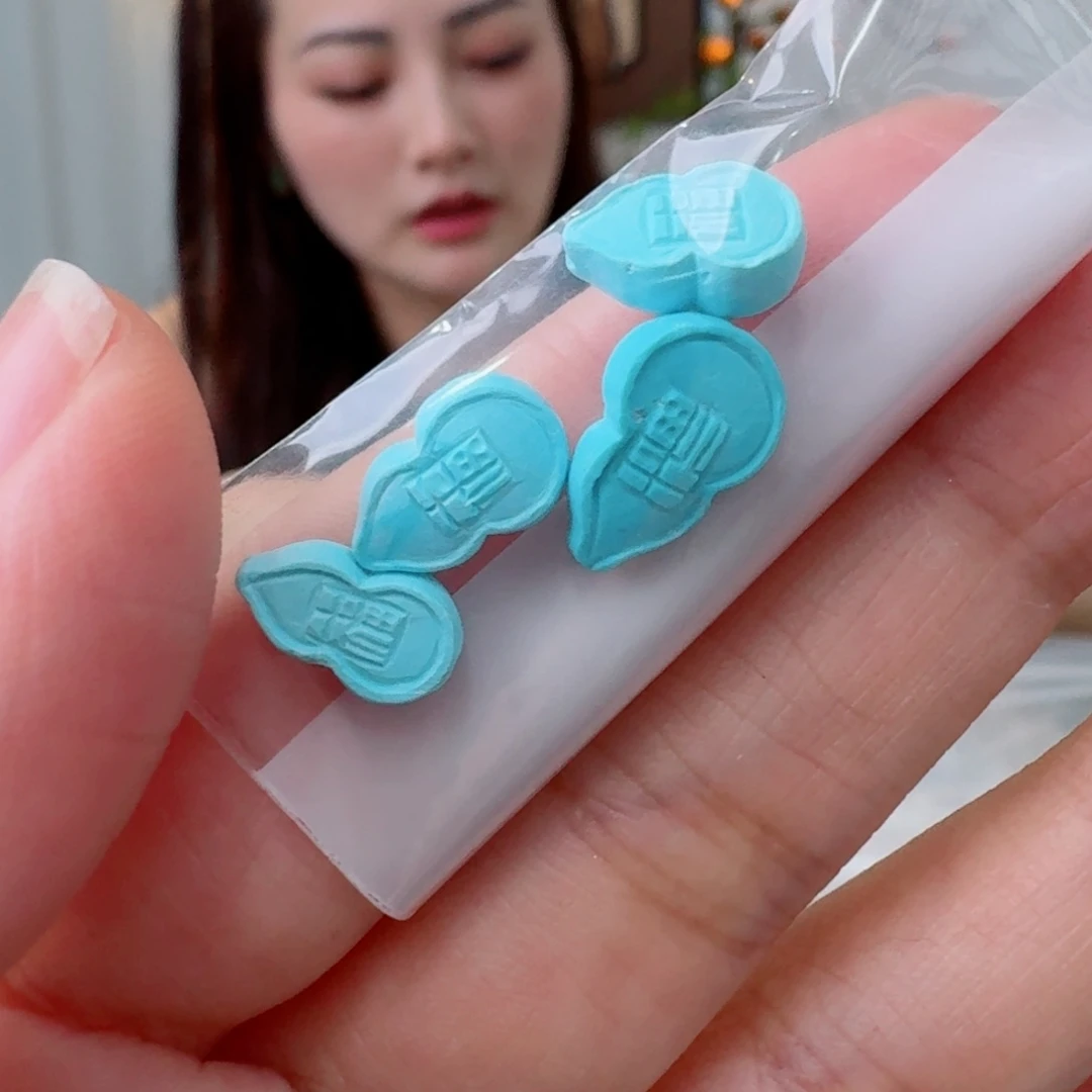 未镶嵌绿松石珠宝奇石