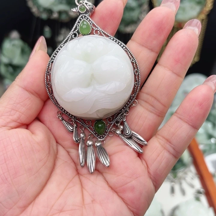 若***长透闪石-蛇纹石玉银S925镶嵌颈饰