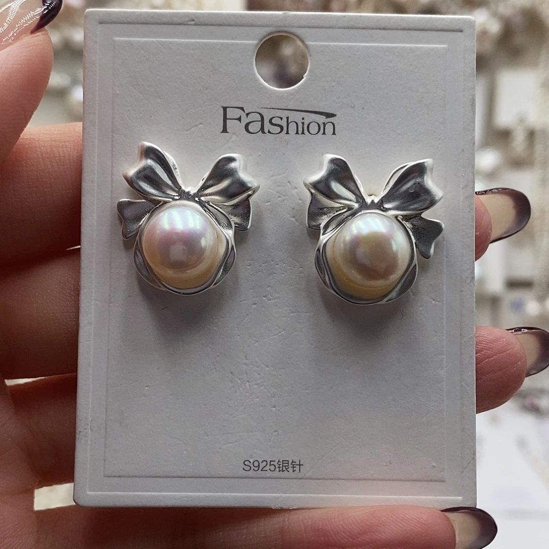 淡水珍珠银S925镶嵌耳饰