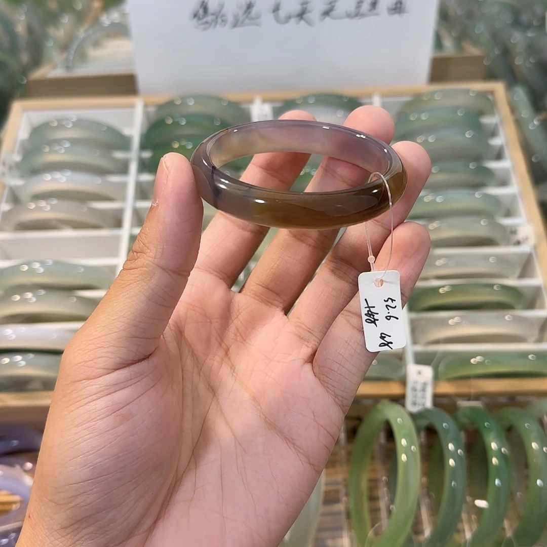 玛瑙/玉髓未镶嵌手镯圈口52.6