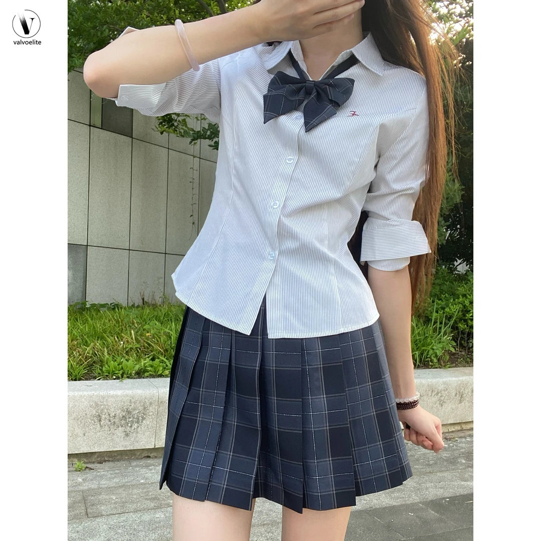 VALVOELITE设计刺绣衬衫短款秋季新款学秋冬内搭学院风长袖刺绣女