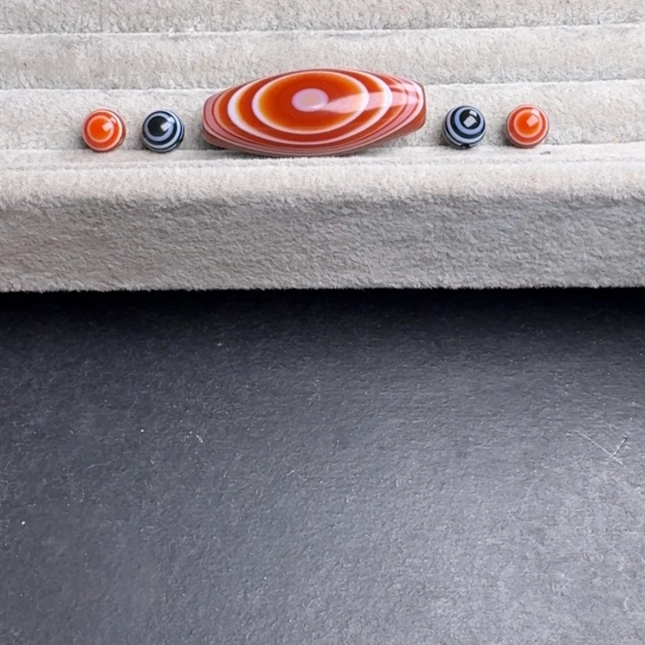 玛瑙/玉髓颈饰未镶嵌小****椒