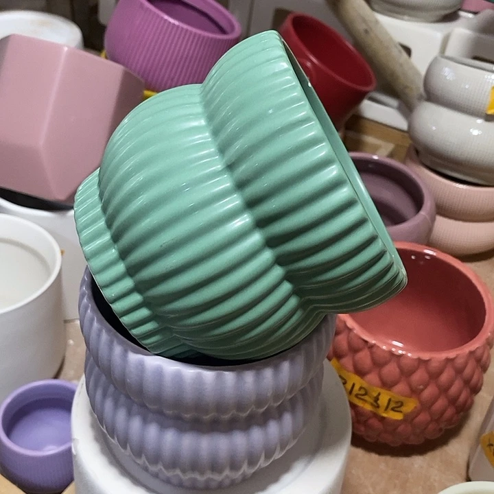 陶盆有孔 瑕疵针孔漏釉介意勿拍口 12高11