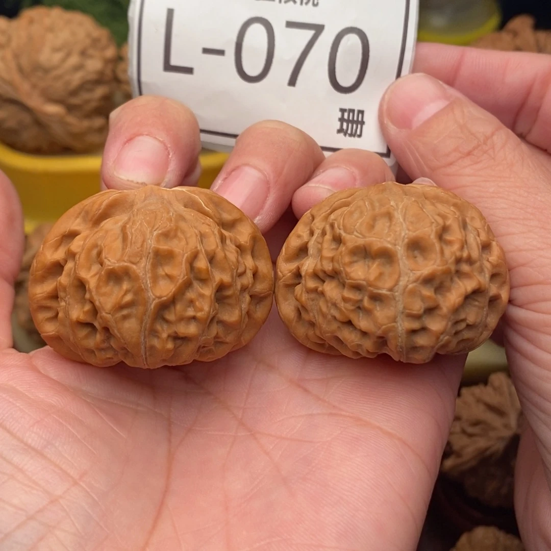 文玩核桃把件宫灯40….