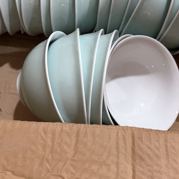 渡***瓷片双色釉4.75英寸米饭碗六个，微瑕包邮