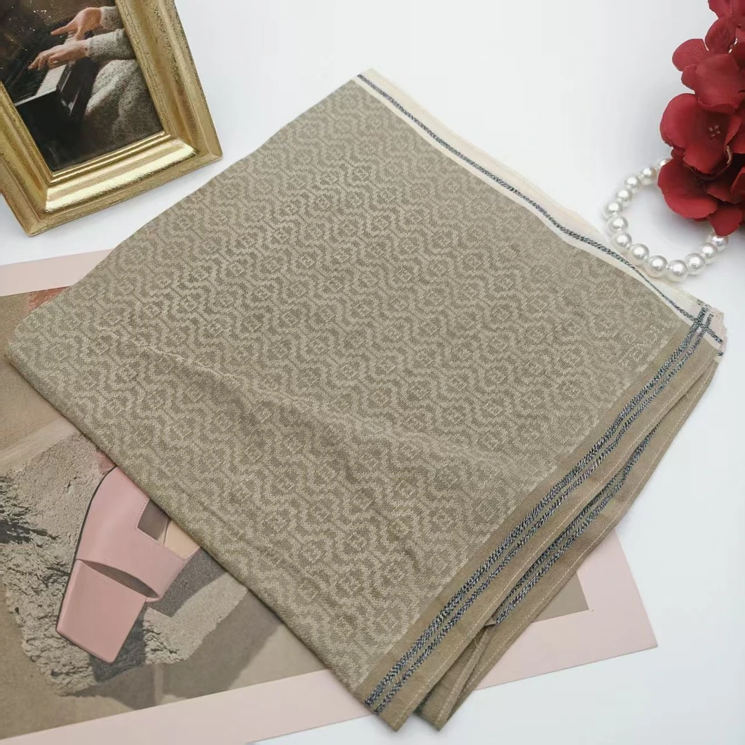 99新 FENDI/芬迪 海囤/芬迪/丝巾/yy07236