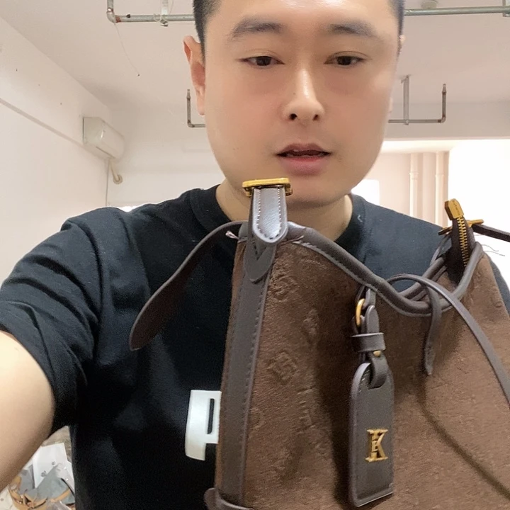 蚕丝黄牛皮（革）麂皮（革）
