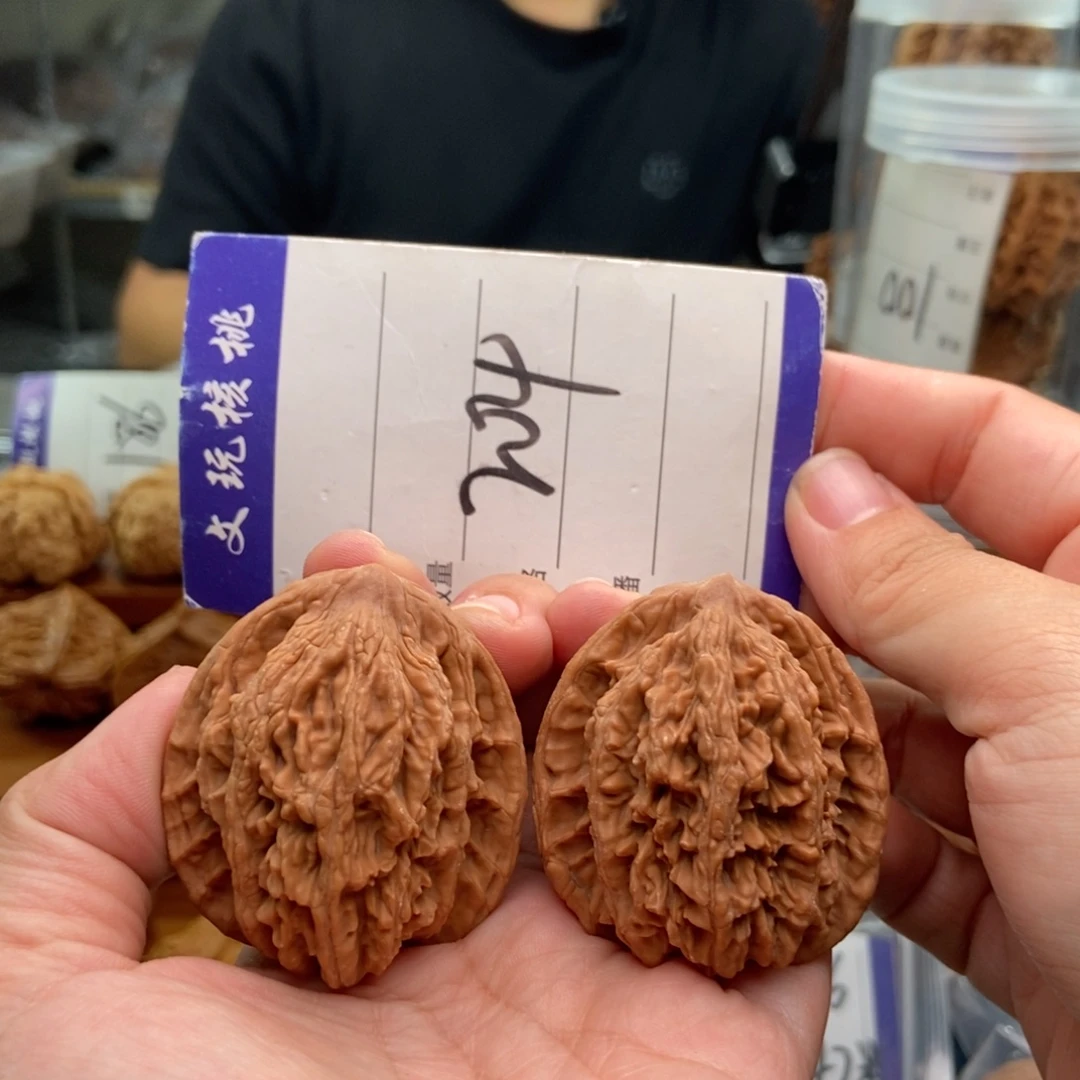 文玩核桃把件41虎头