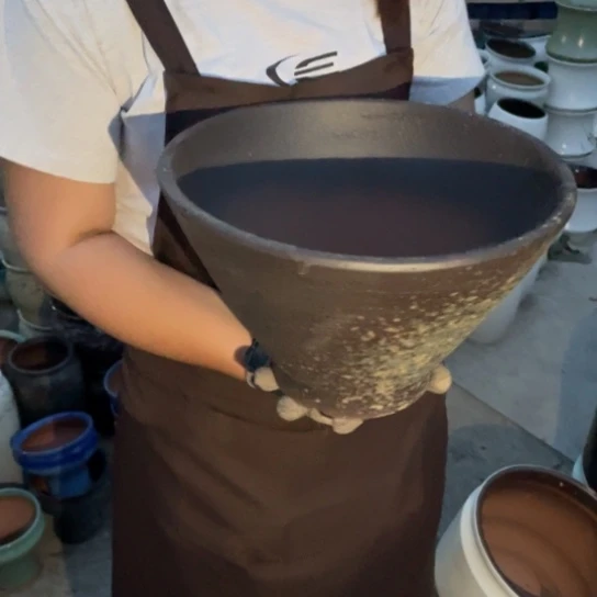 紫砂花盆口28高19正品正品