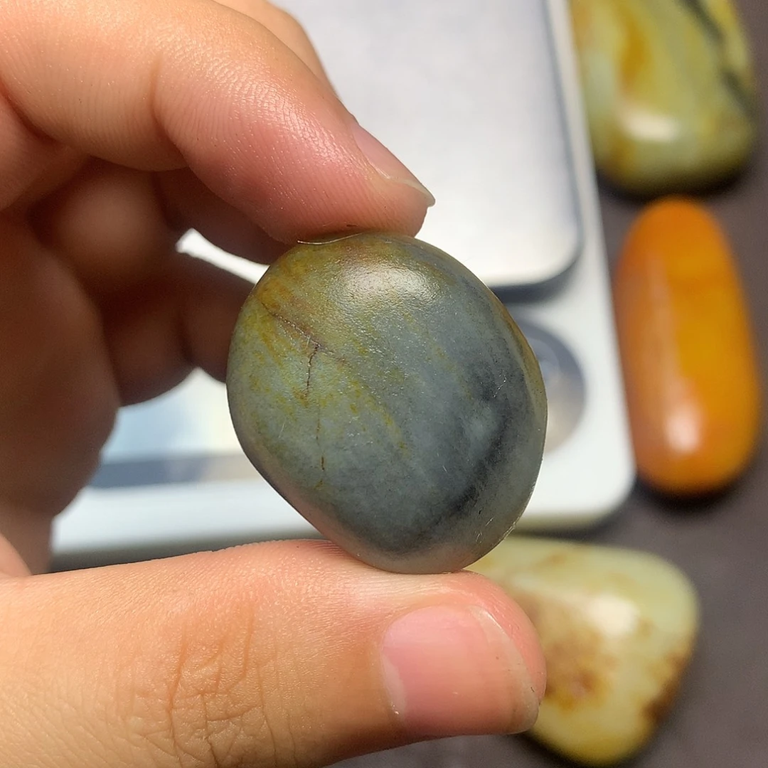 和田玉（糖玉）未镶嵌挂件