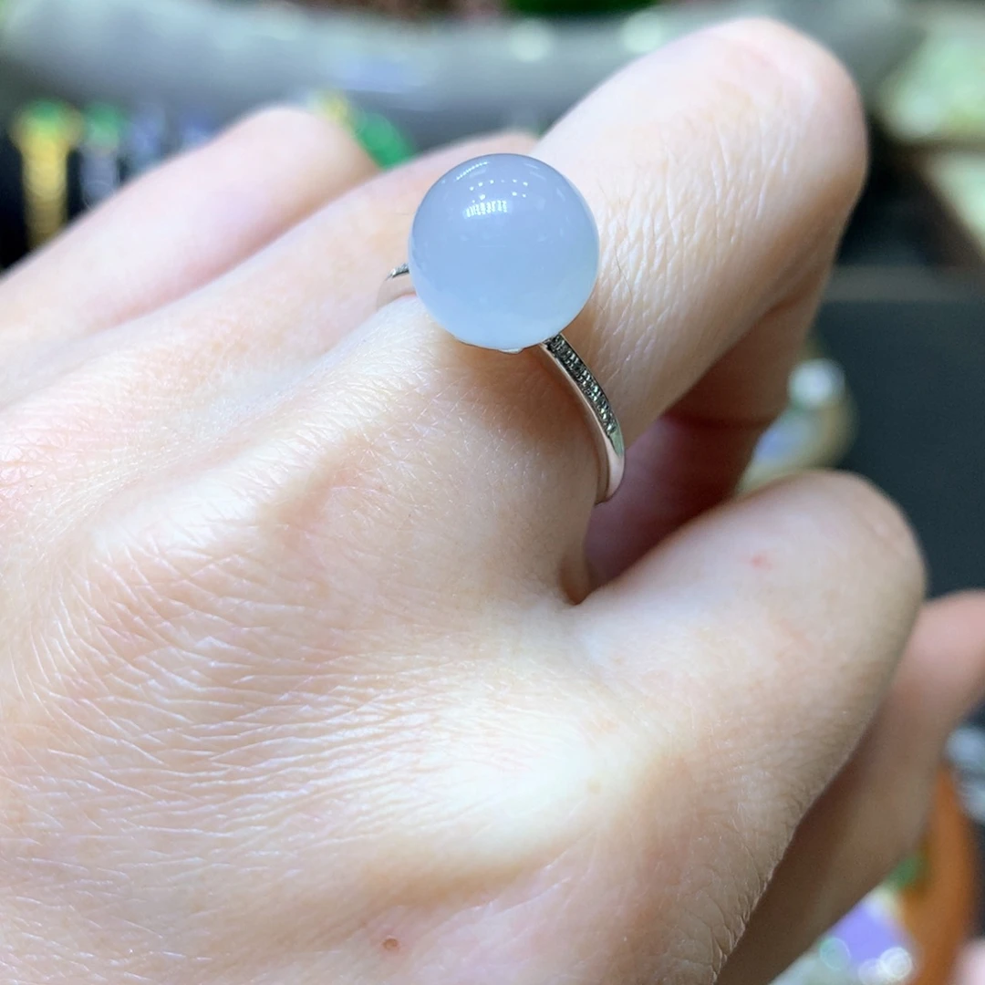 【闪购商品】翡翠颈饰18K金镶嵌翡翠吊坠项链