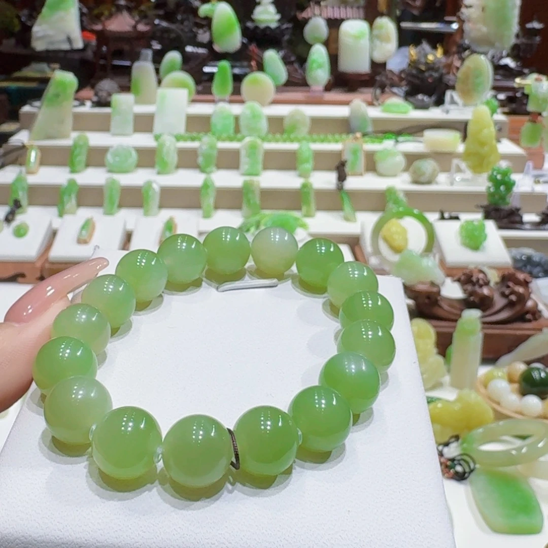 和田玉（翠青玉）未镶嵌挂件翠青卡12