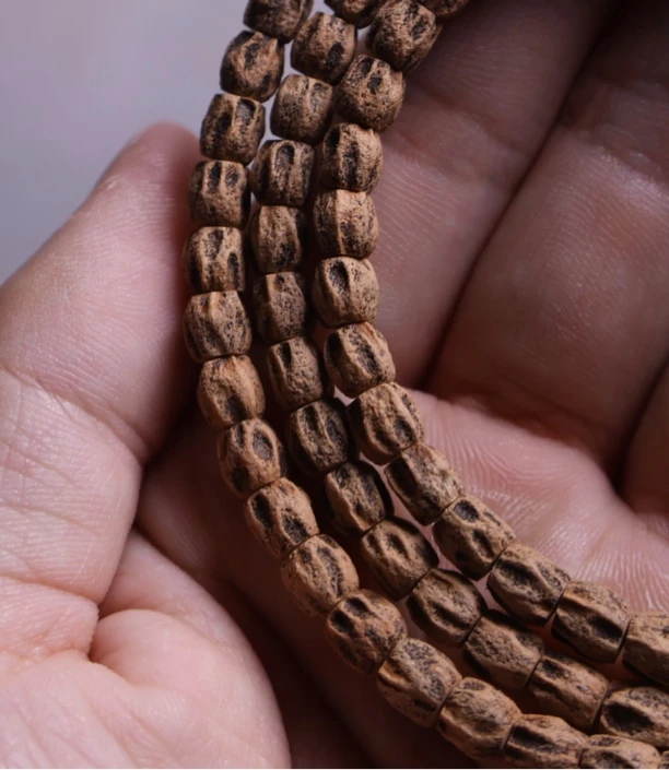 【瑾轩】高桩红皮鬼，尺寸6mm，柏香籽念珠108