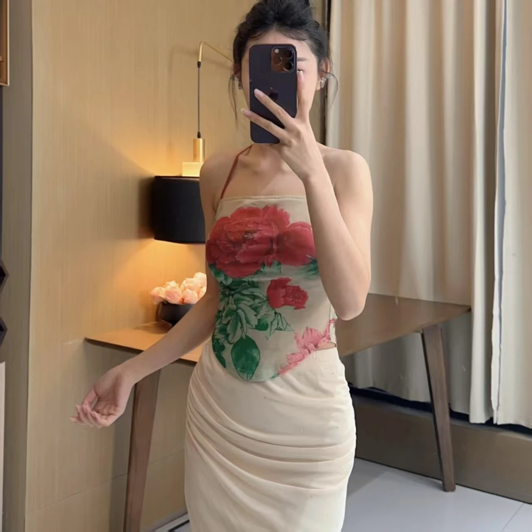 气质女人味轻奢时尚挂脖吊带无袖定位花花容绿叶修身百搭小上衣