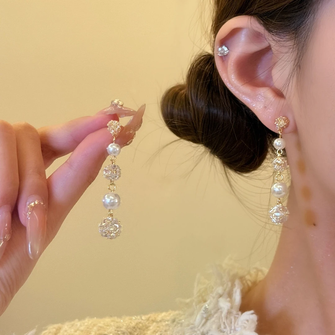 铜合金仿珍珠耳饰 气质女主 闪锆轻奢珍珠流苏耳环精致氛围感耳饰