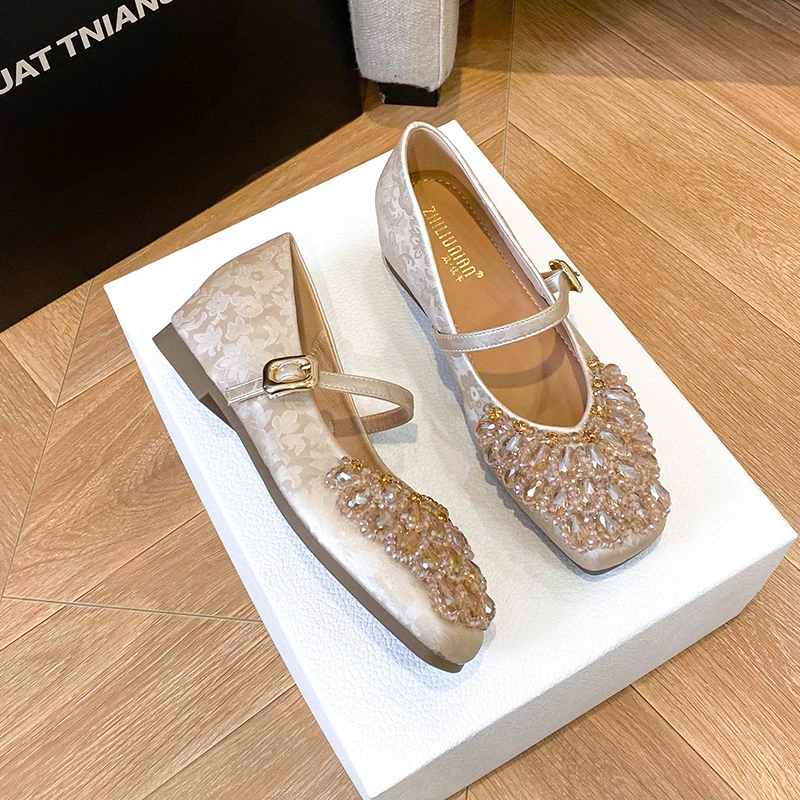 新中式国风方头4公分内增高手工水钻软底一字扣单鞋洋气百搭气质