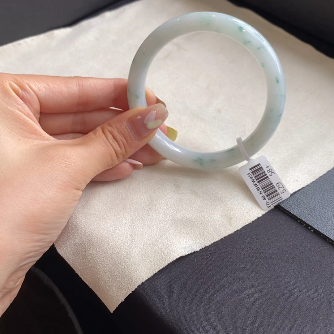 翡翠手镯未镶嵌8号