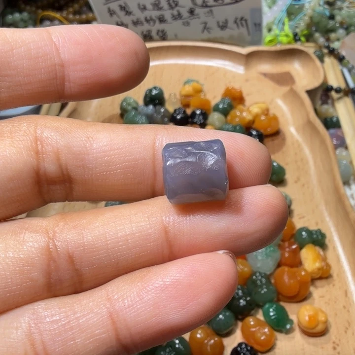 和田玉未镶嵌珠宝半成品