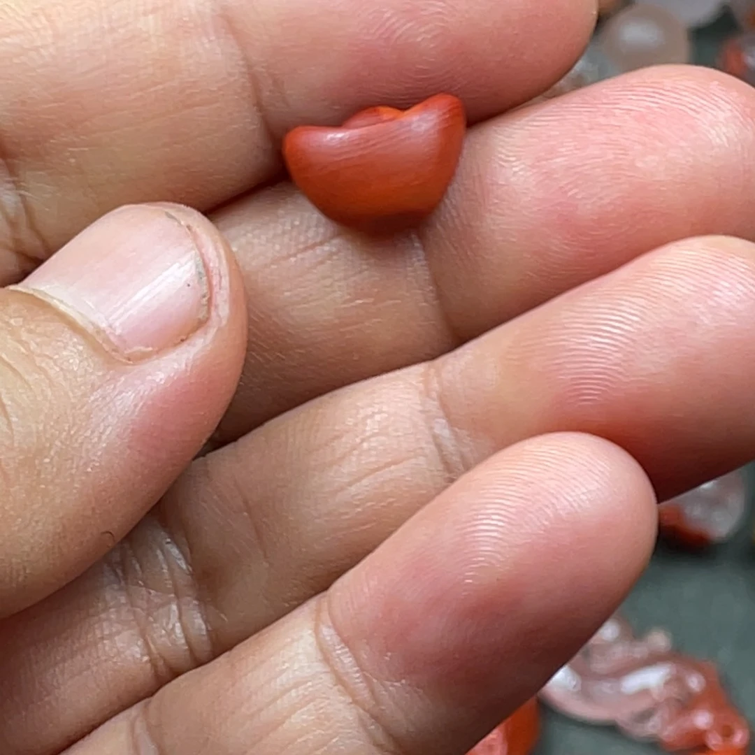 南红玛瑙未镶嵌颈饰