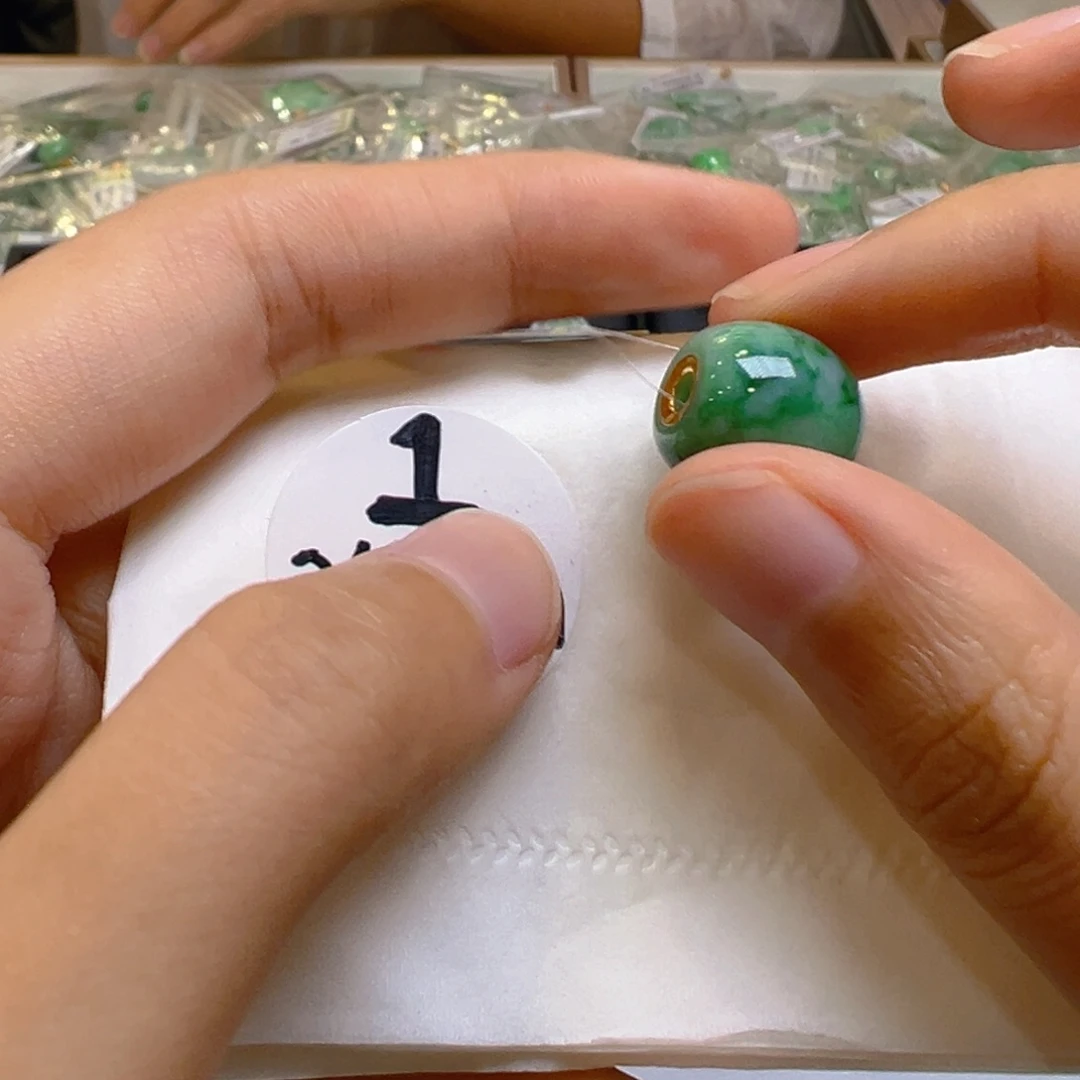 吊坠(不含链)18K金镶嵌翡翠