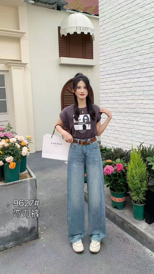 夏季新款牛仔弯刀裤 透气