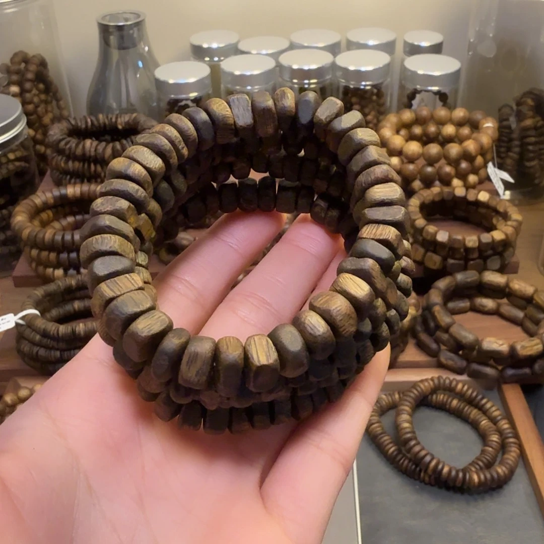 牧***川沉香沉香香囊1.0碎银子多圈沉水52.2g