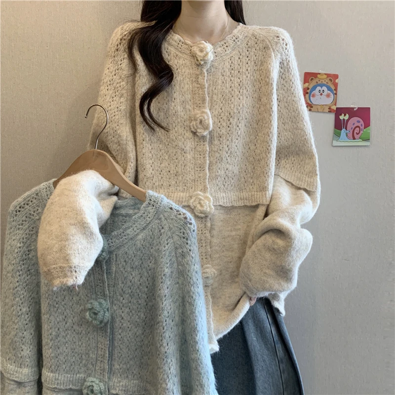 蓝色立体花朵毛衣外套女2025新款秋冬大码胖mm显瘦中长款开衫上衣
