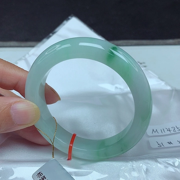 翡翠未镶嵌手镯51圈4852
