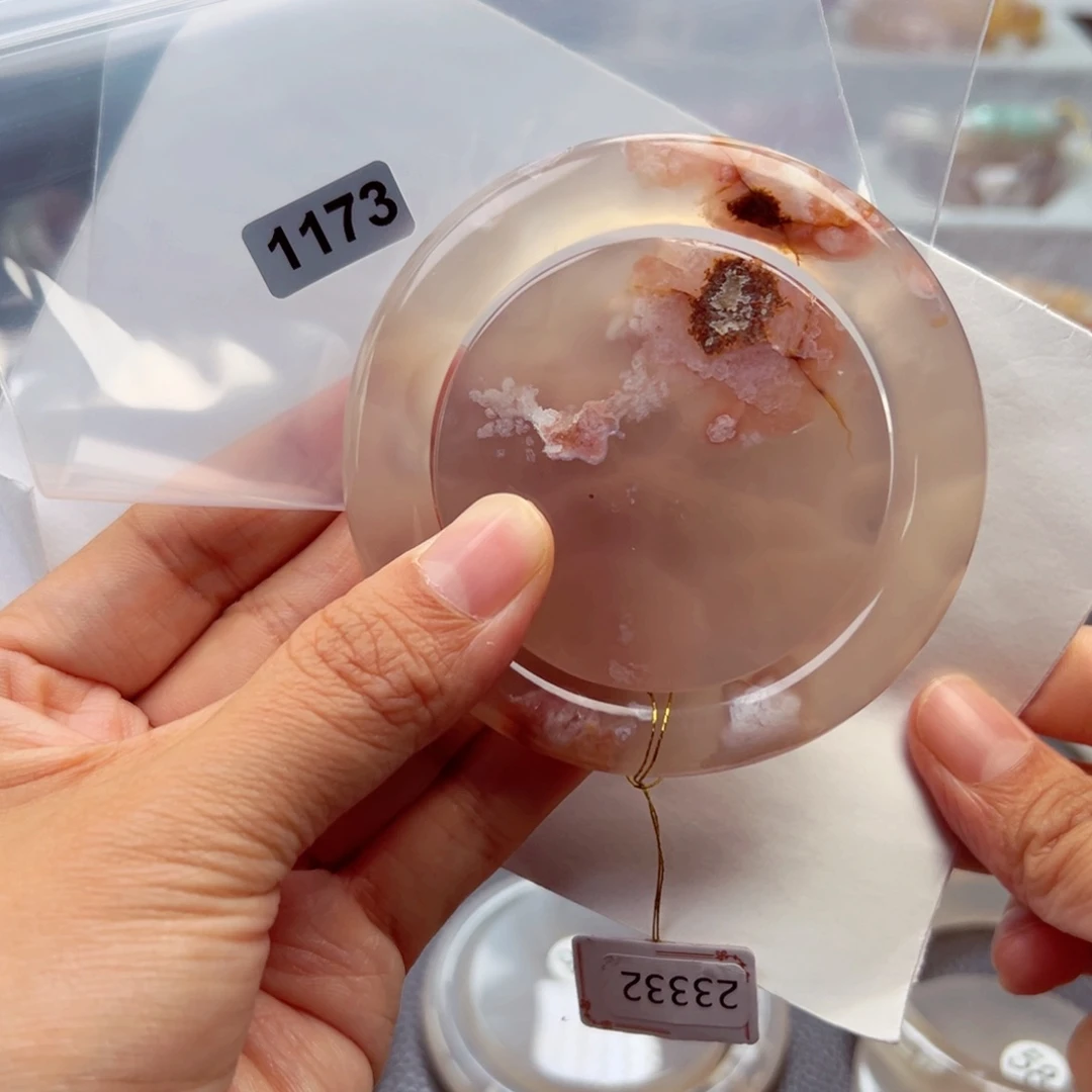 玛瑙/玉髓手镯未镶嵌C****纸