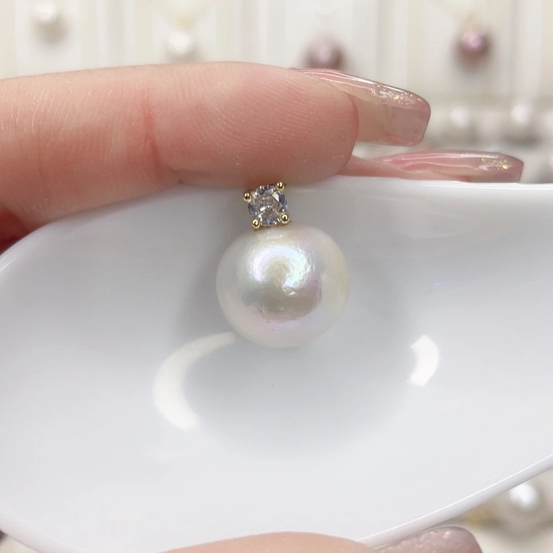 淡水珍珠吊坠(赠链)未镶嵌