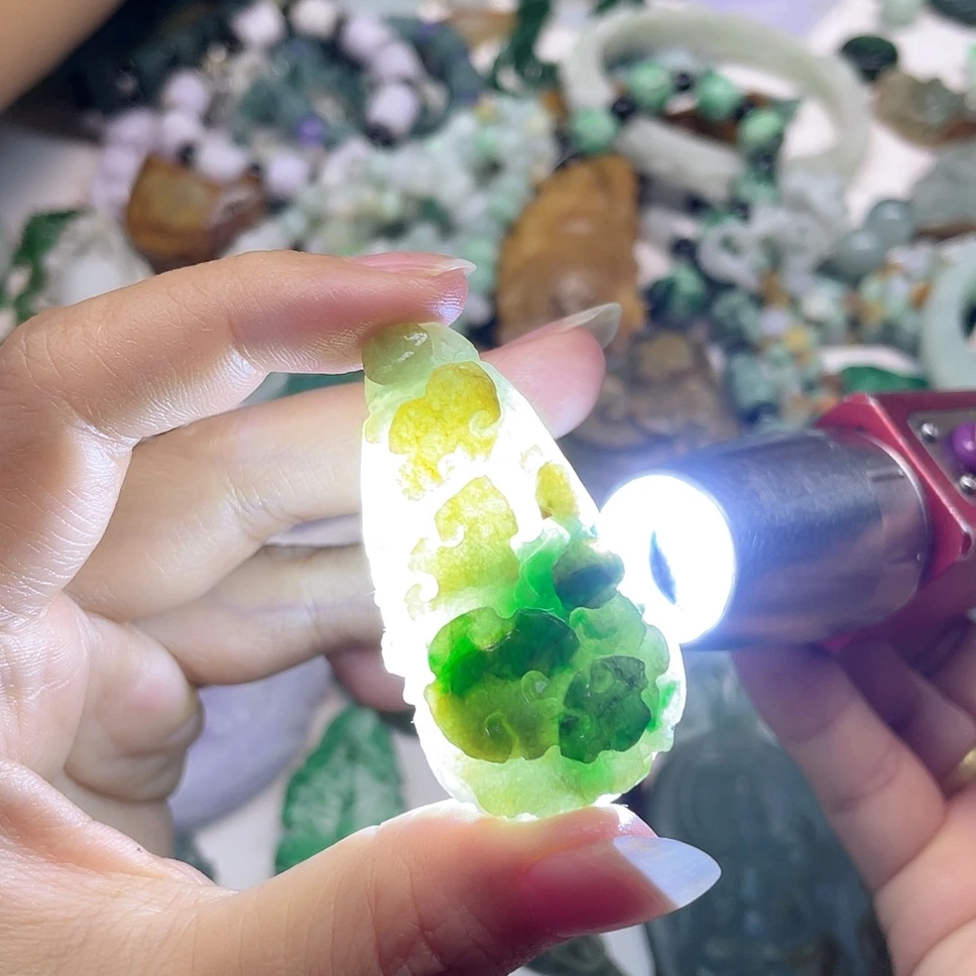 未镶嵌定制翡翠翡翠