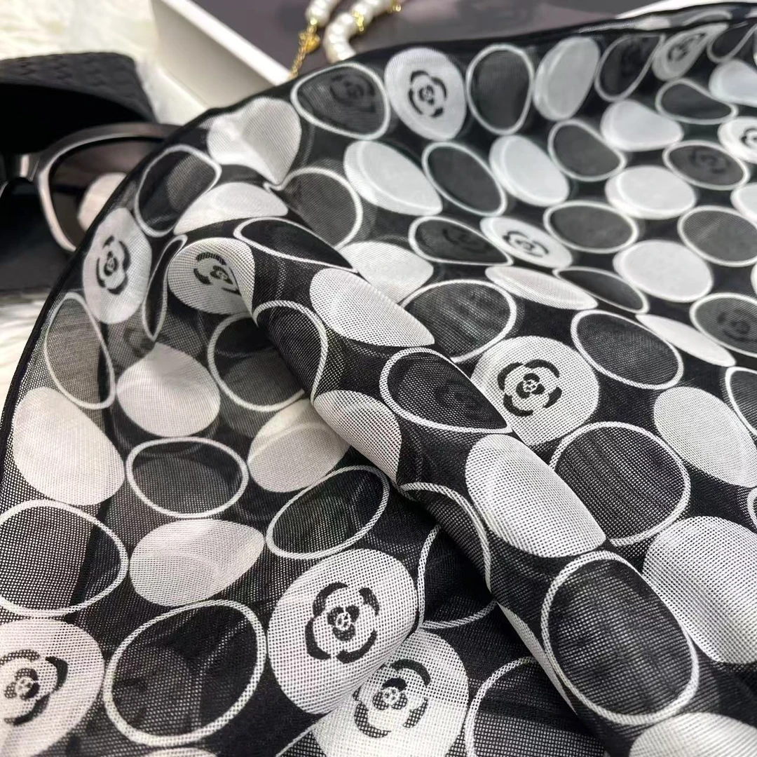 【波点玫瑰】110cm100％桑蚕丝西丽莎工艺12姆米大方巾围巾