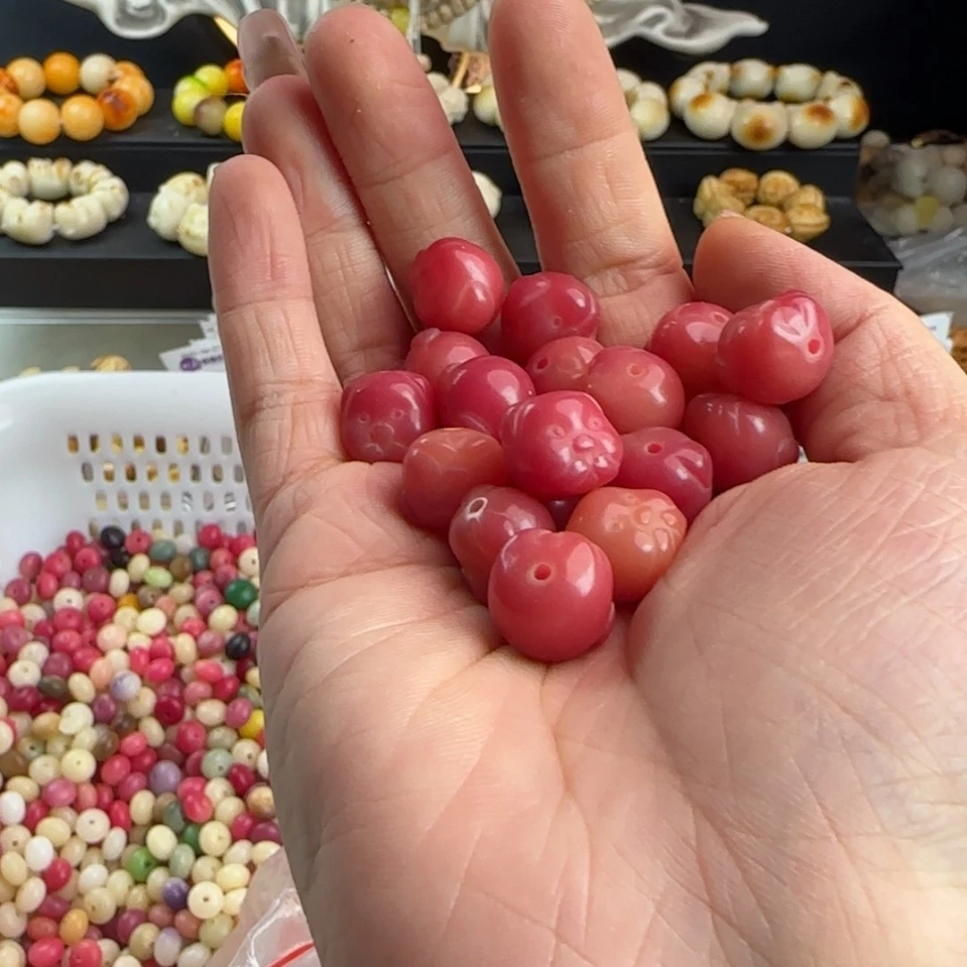菩提根/象牙果手串卡12粉色小猪25颗