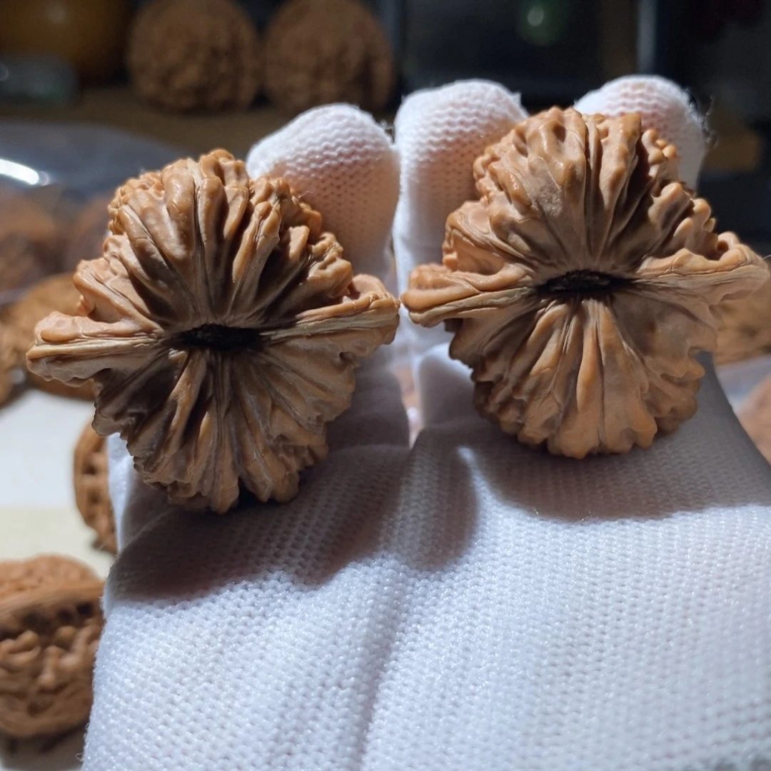 文玩核桃把件陈*生平谷楼42.5尺