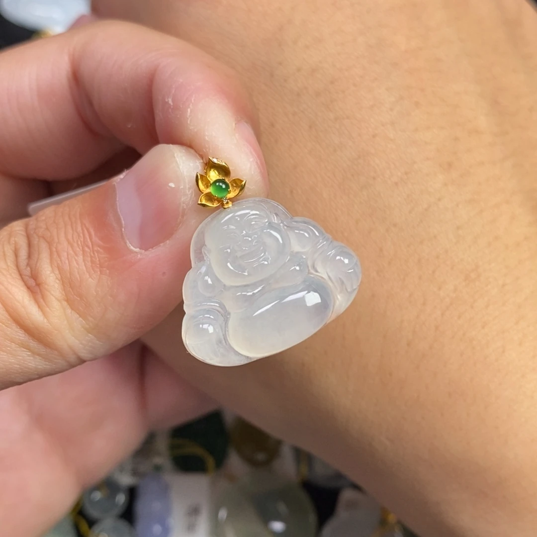 翡翠18K金镶嵌颈饰佛公