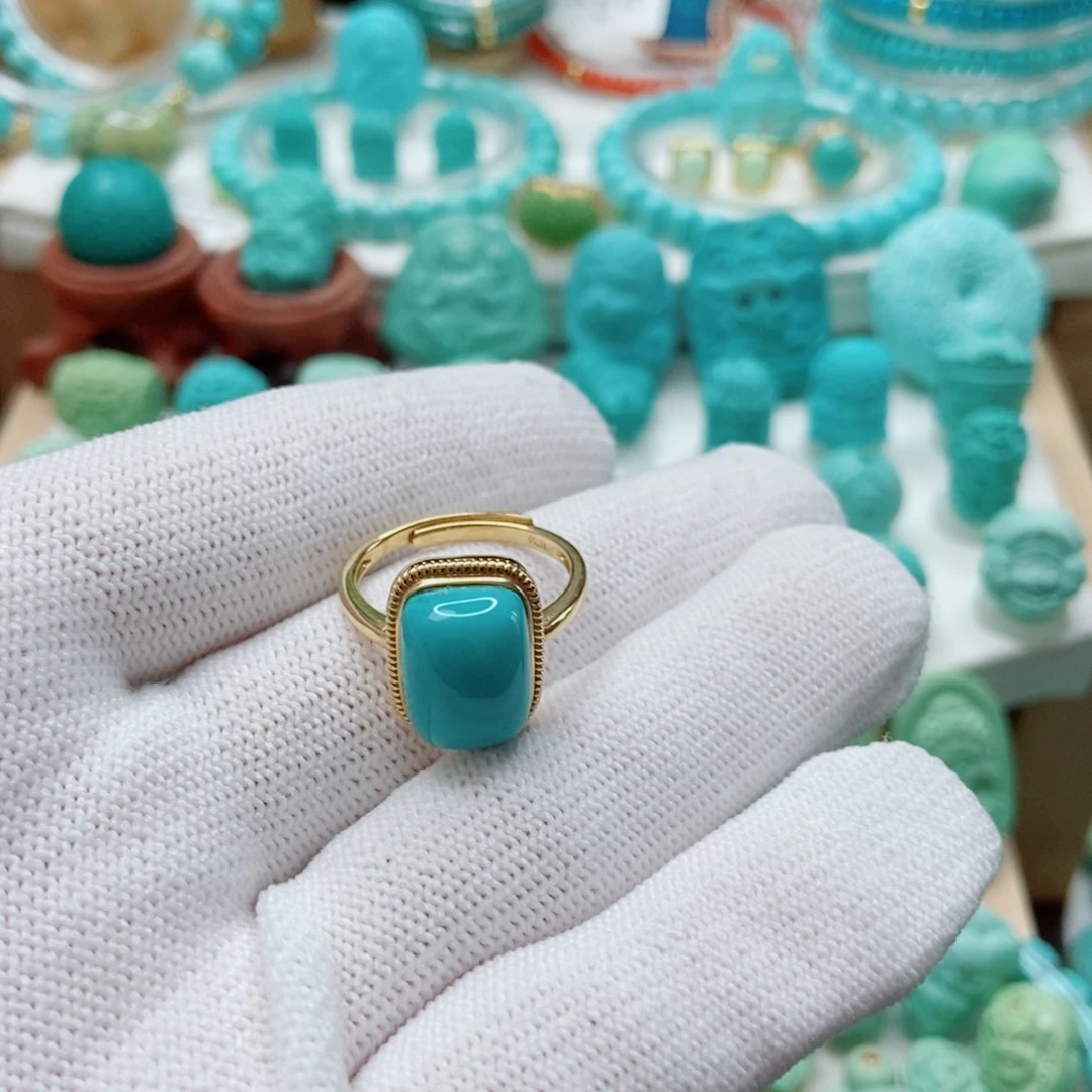 绿松石18K金镶嵌戒指