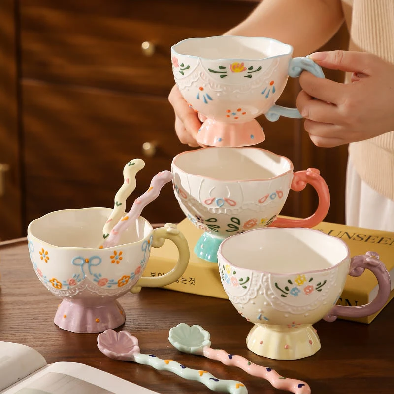可爱釉下彩手绘马克杯高颜值带勺陶瓷水杯女大容量早餐牛奶麦片杯