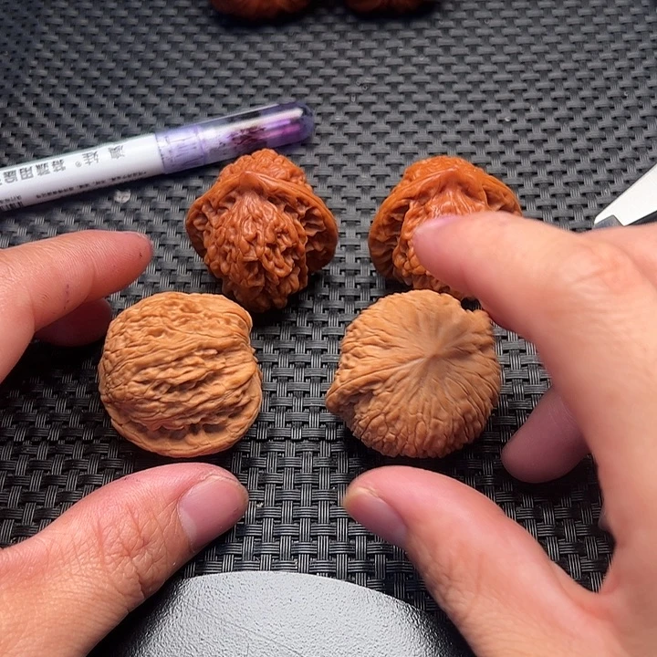 k***a把件文玩核桃两对