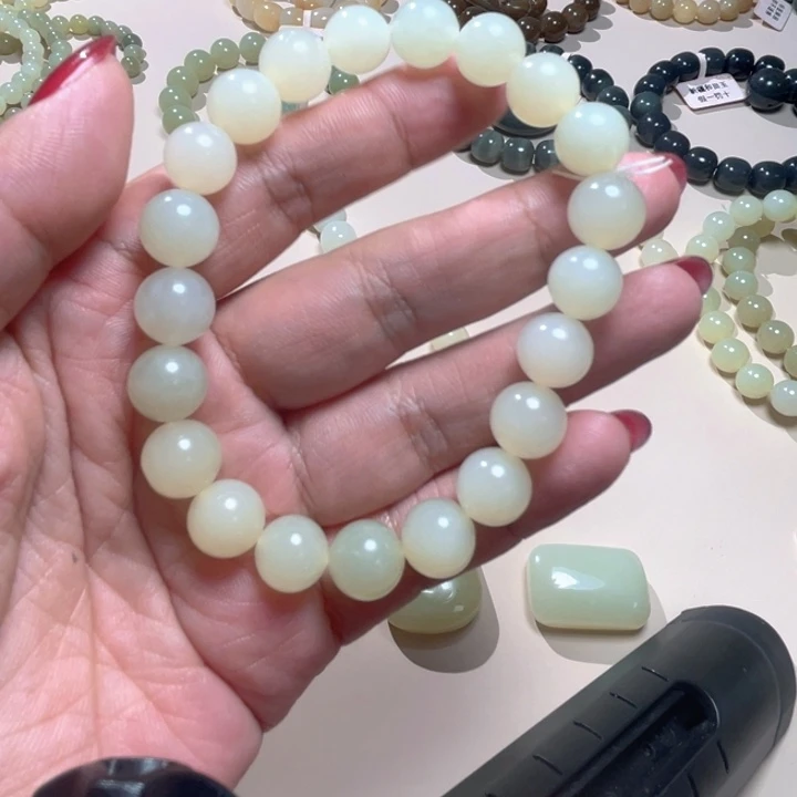 未镶嵌和田玉（糖玉）珠宝半成品
