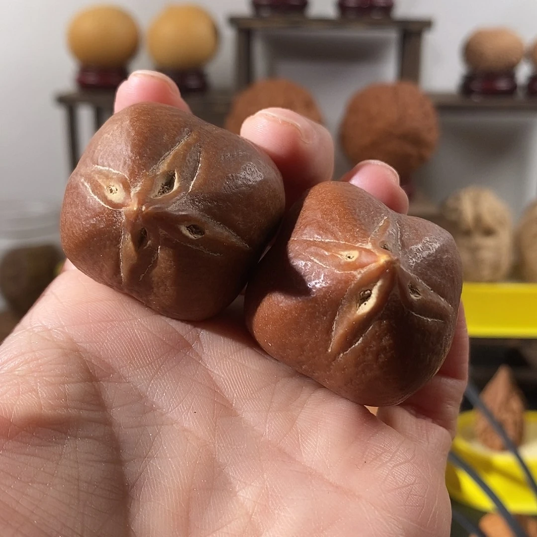 吊坠文玩核桃阿***利四花橄榄40练手