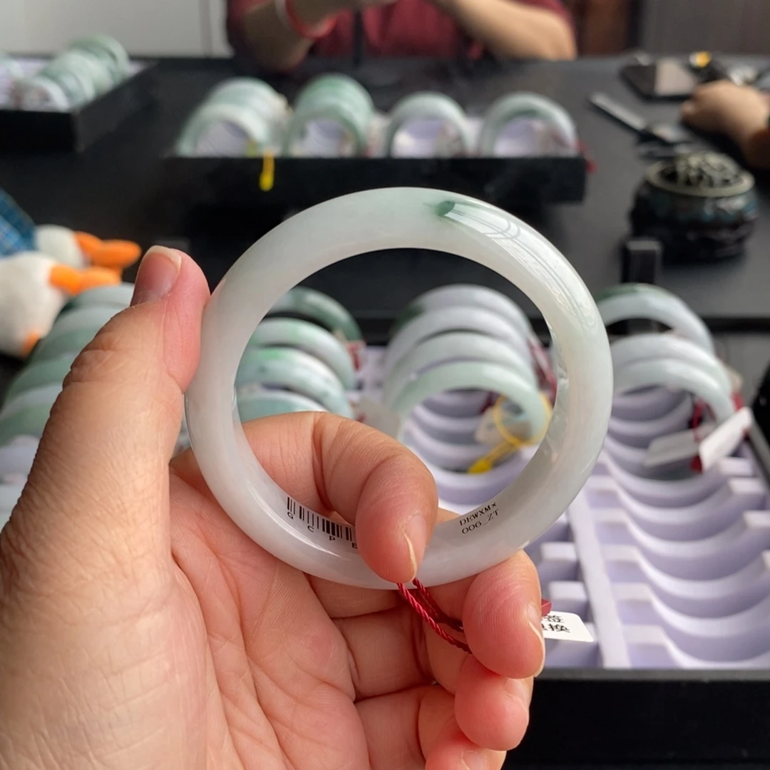 翡翠未镶嵌手镯翡翠手镯