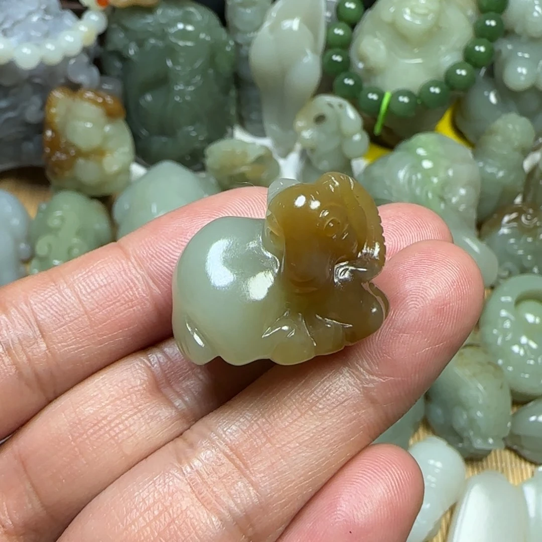 未镶嵌和田玉挂件