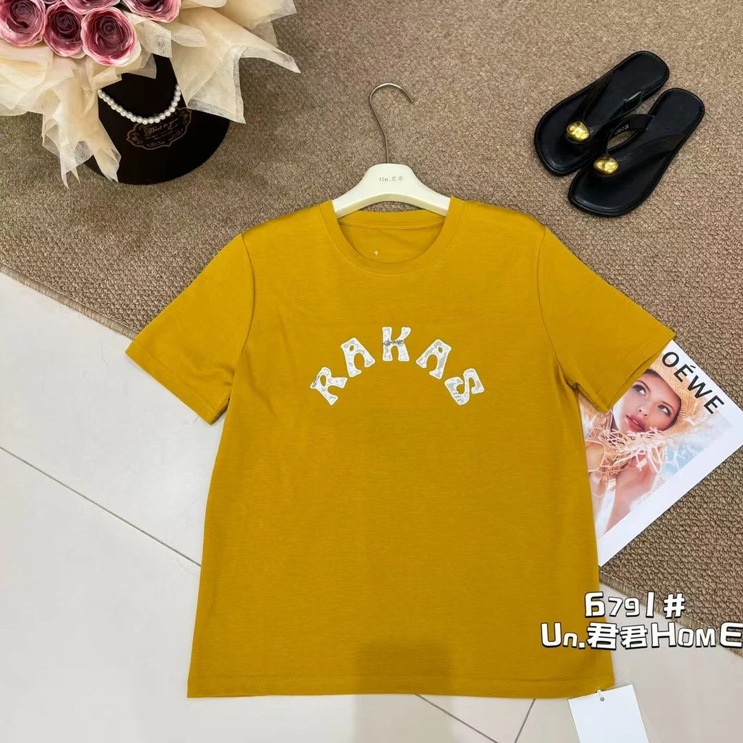 君君家【字母】6791夏季蕾丝字母小铁牌圆领百搭短袖上衣