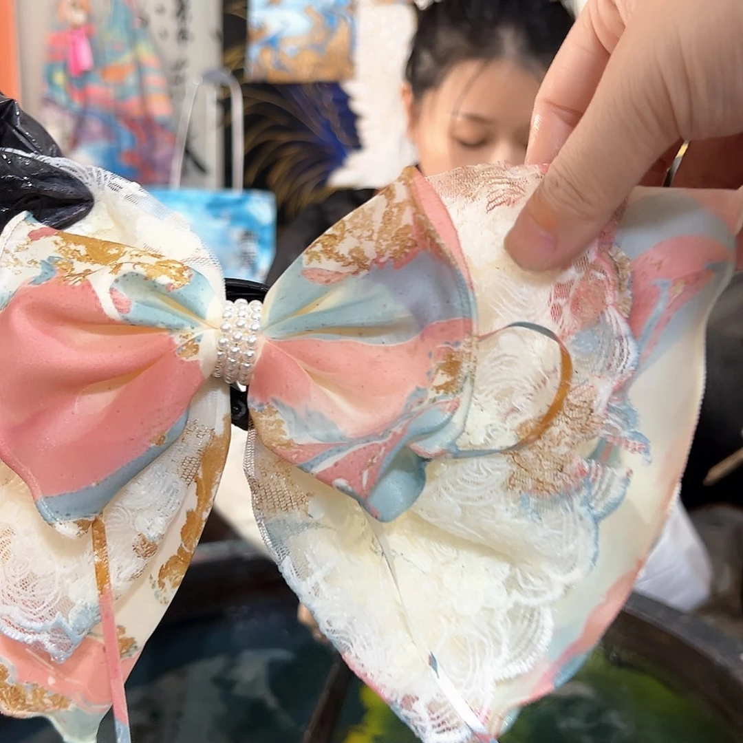 306大蕾丝蝴蝶抓夹