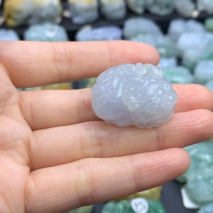 翡翠未镶嵌颈饰天然缅甸A货翡翠貔貅吊坠