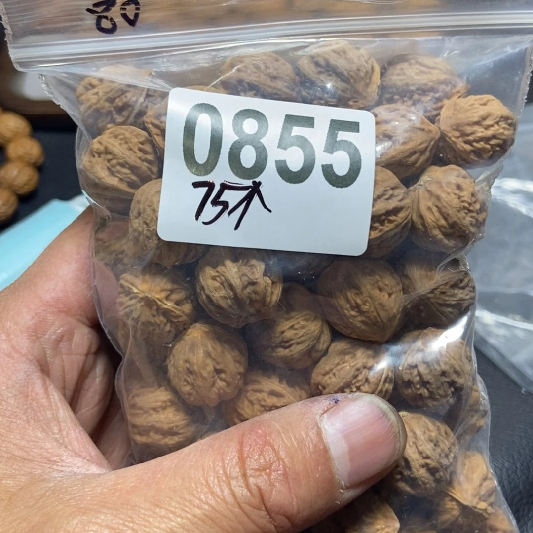 文玩核桃吊坠周*秋子