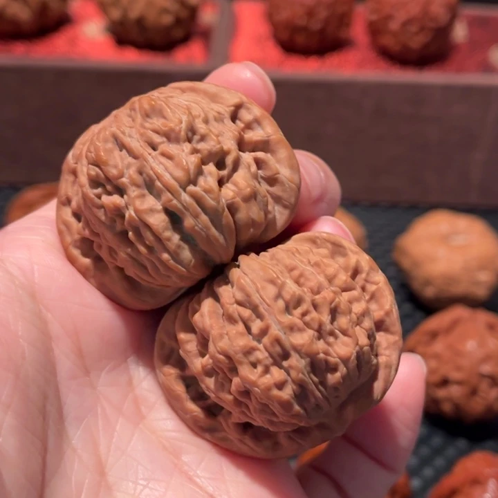 文玩核桃吊坠汉高楼