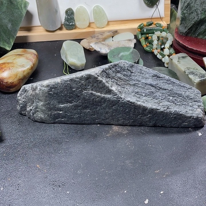 和田玉未镶嵌珠宝半成品