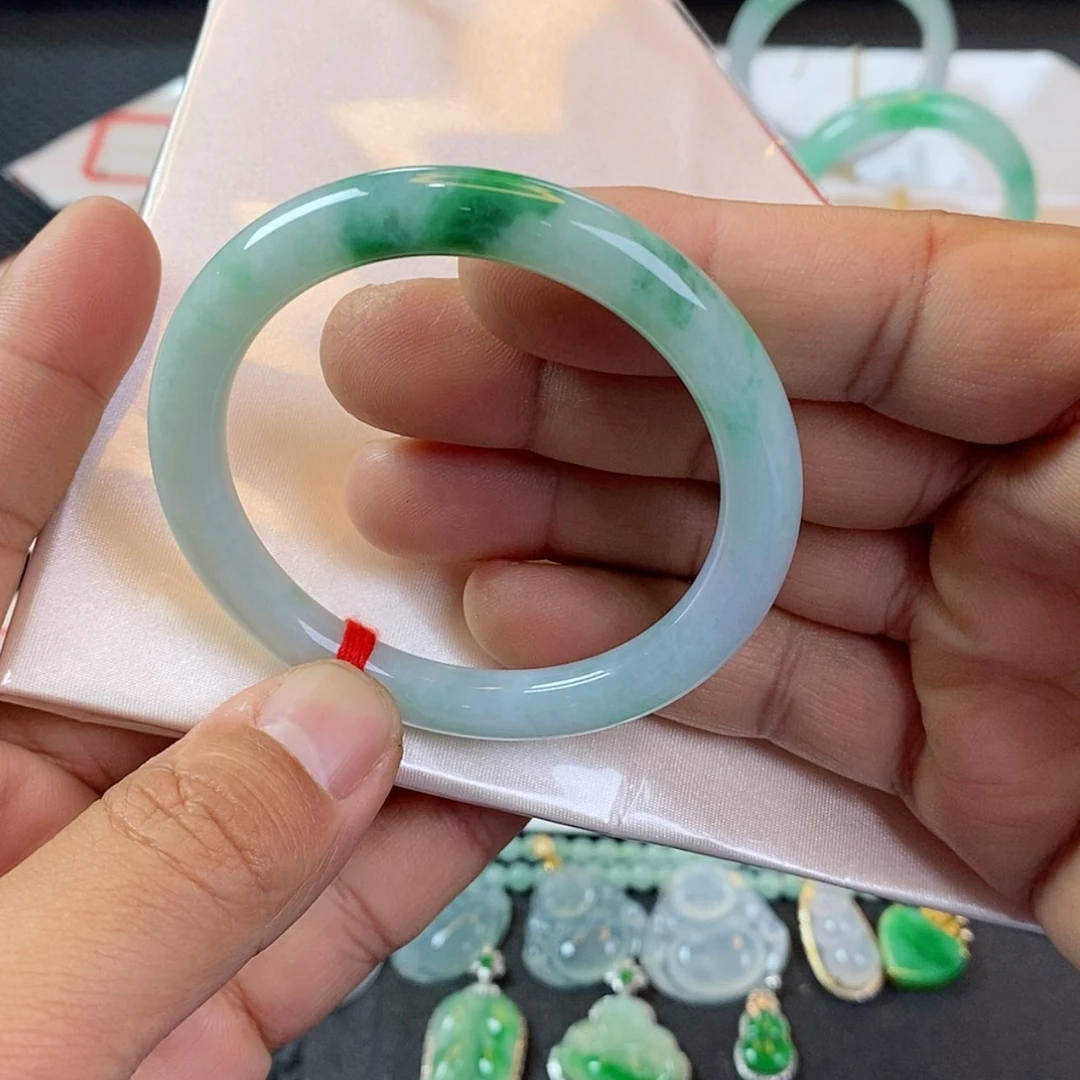 【闪购商品】未镶嵌手镯翡翠
