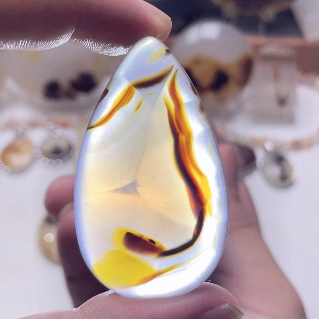 玛瑙/玉髓颈饰未镶嵌